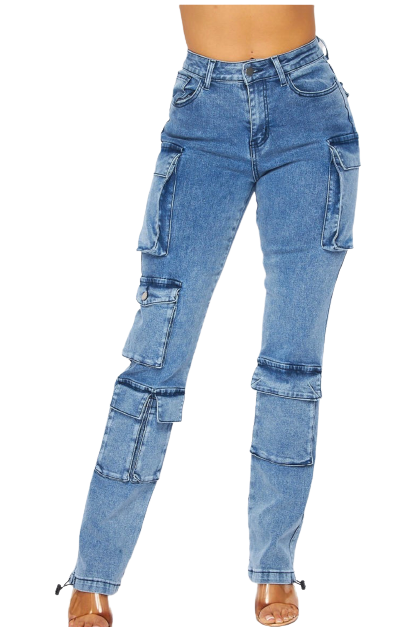 Cargo jeans with large pockets Middle blue denim
